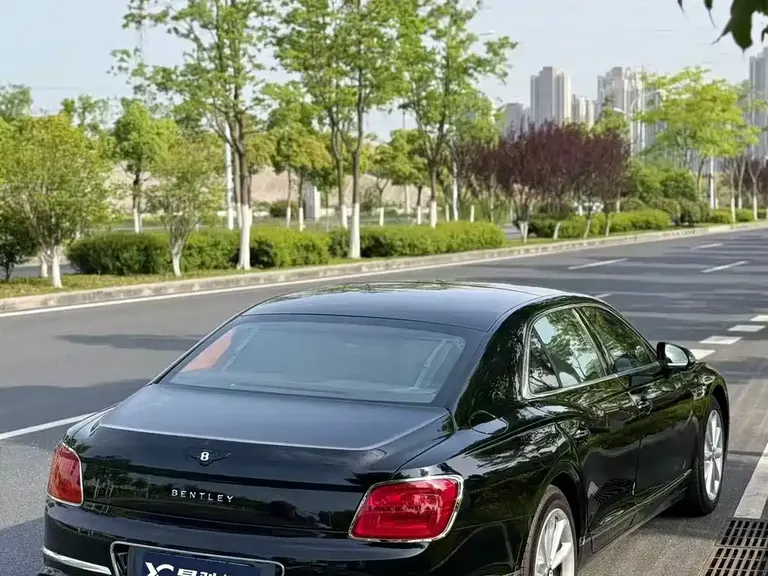 Bentley Flying Spur 4.0 T V8 Standard