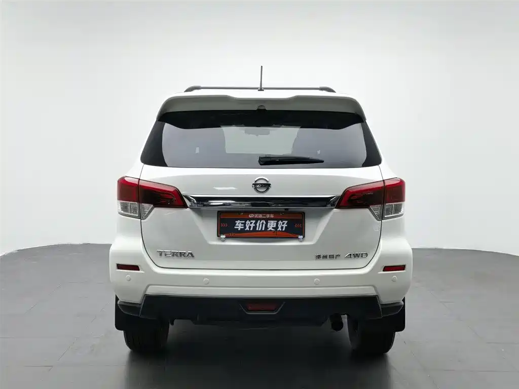 Terra 2.5 L Auto 4 WD Luxury