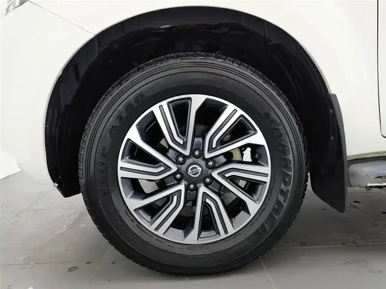 Nissan Terra 2.5 L Auto 4 WD Luxury
