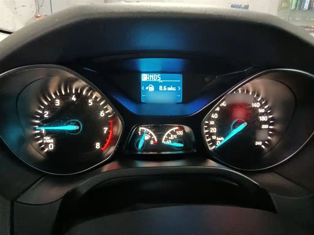 Focus Sedan Classic 1.6 L Auto Style Smart Travel