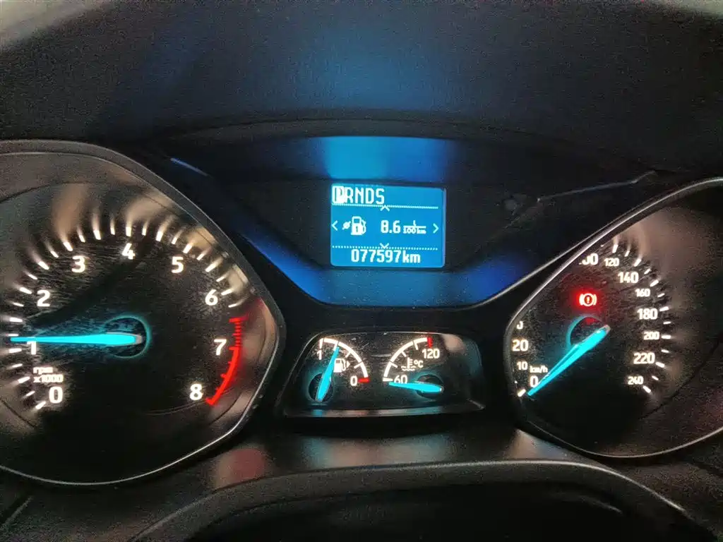 Focus Sedan Classic 1.6 L Auto Style Smart Travel