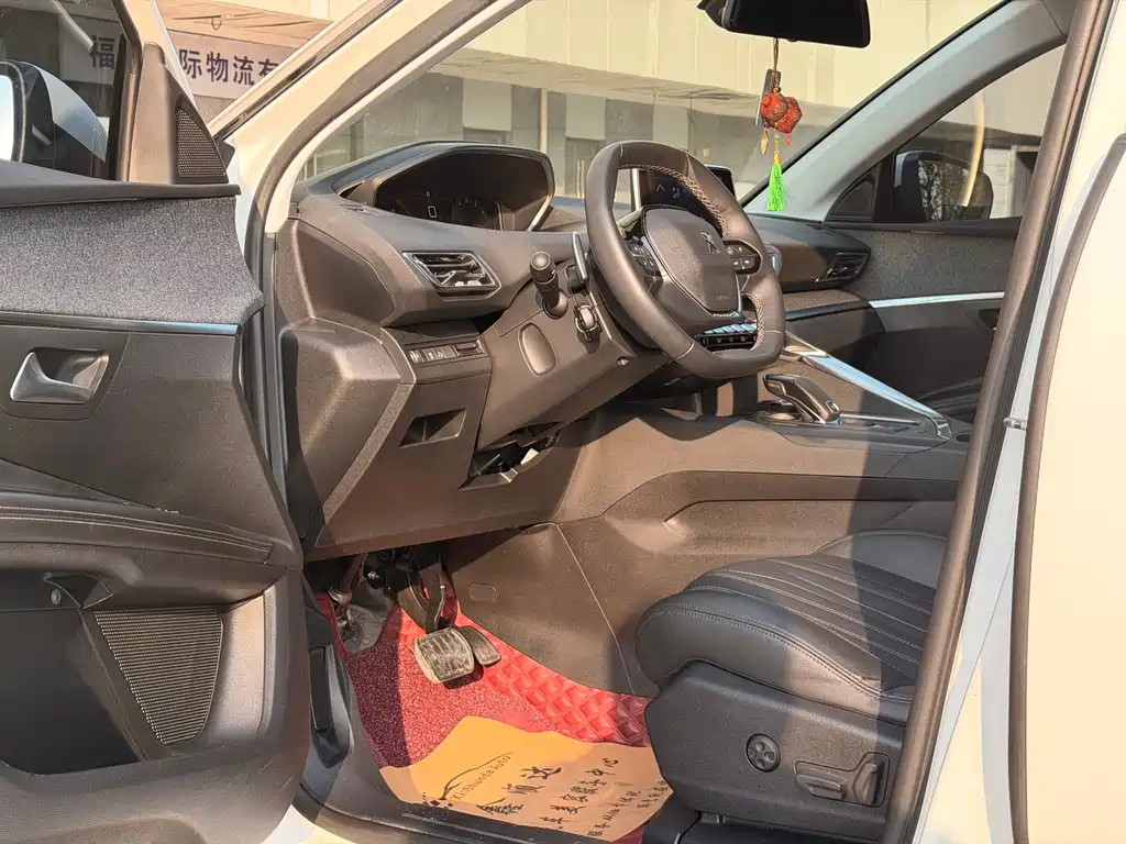 Peugeot 5008 380 THP 7-seat Luxury