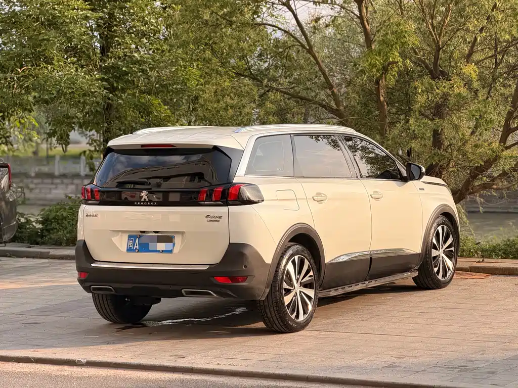 Peugeot 5008 380 THP 7-seat Luxury