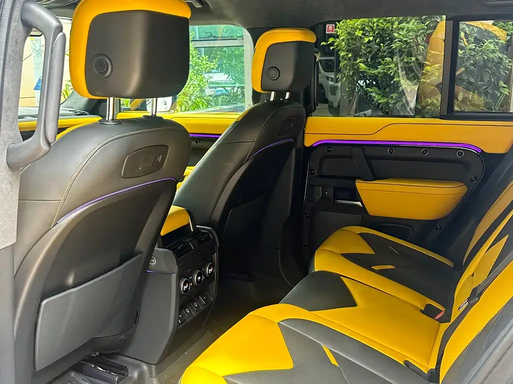 Land Rover Defender 110 P400 X-DYNAMIC HSE