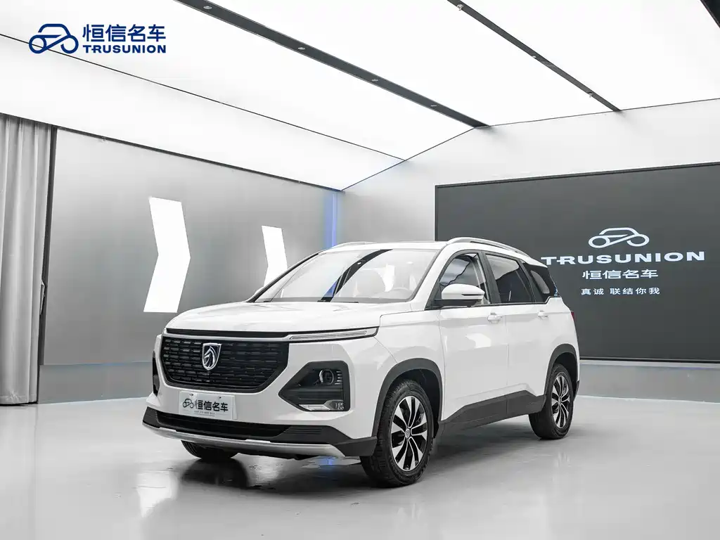 Baojun 530 1.5 T CVT Distinguished Connected 7-seat