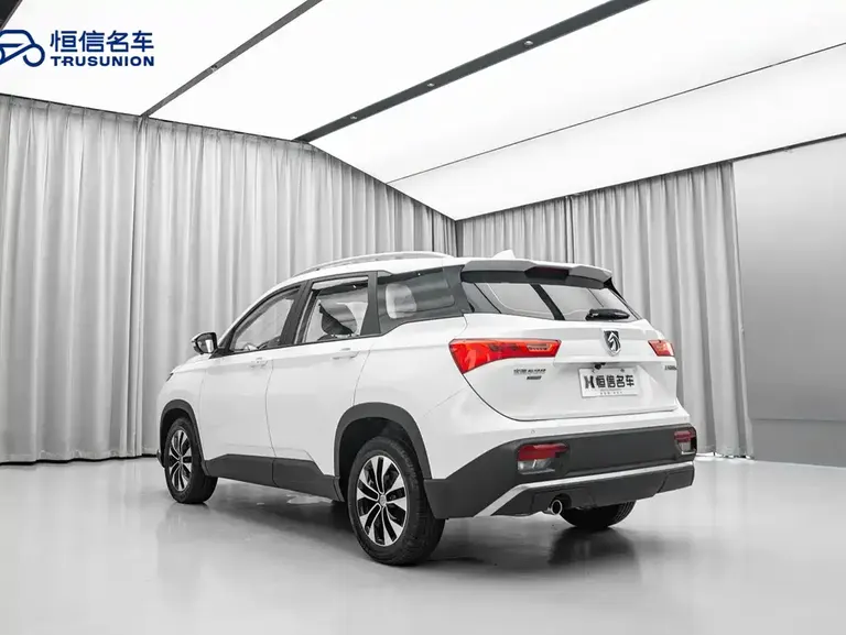 Baojun 530 1.5 T CVT Distinguished Connected 7-seat