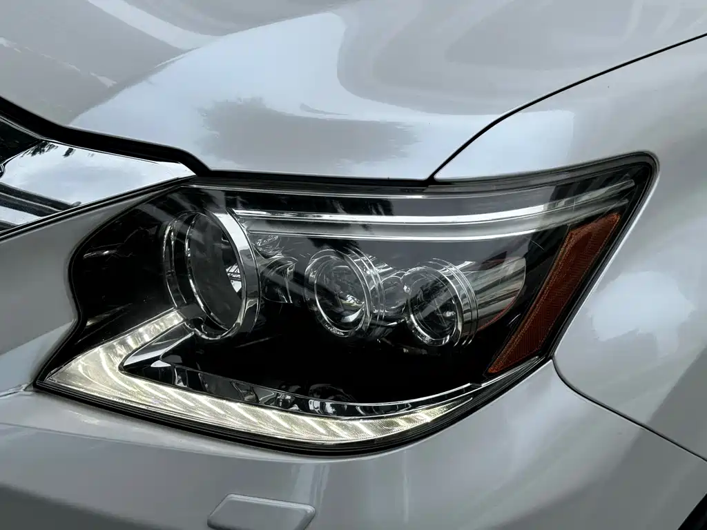 Lexus GX 400 Distinguished