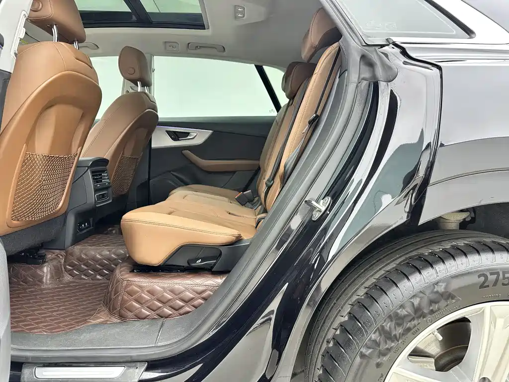 Audi Q8 45 TFSI Luxury Elegant