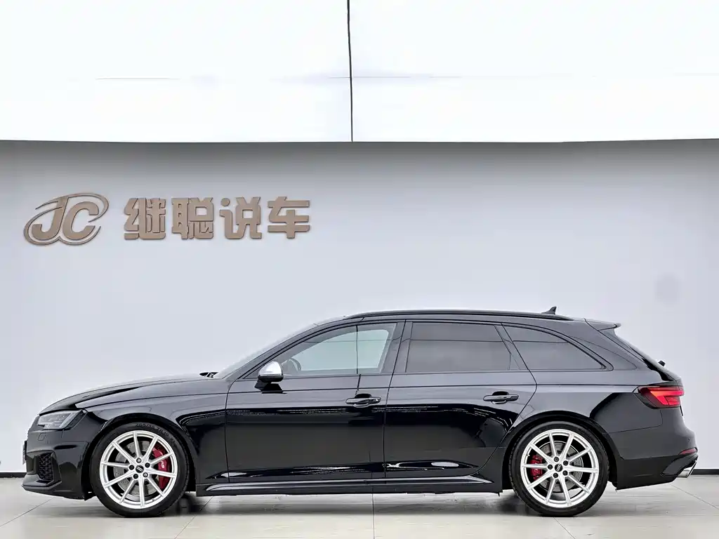 Audi RS 4 RS 4 2.9 T Avant