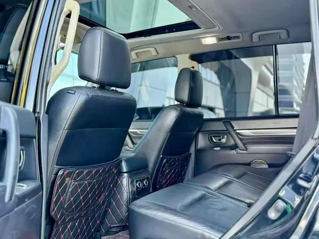 Pajero (Import) 帕杰罗进口 2009款 3.8 L 五门 尊贵版