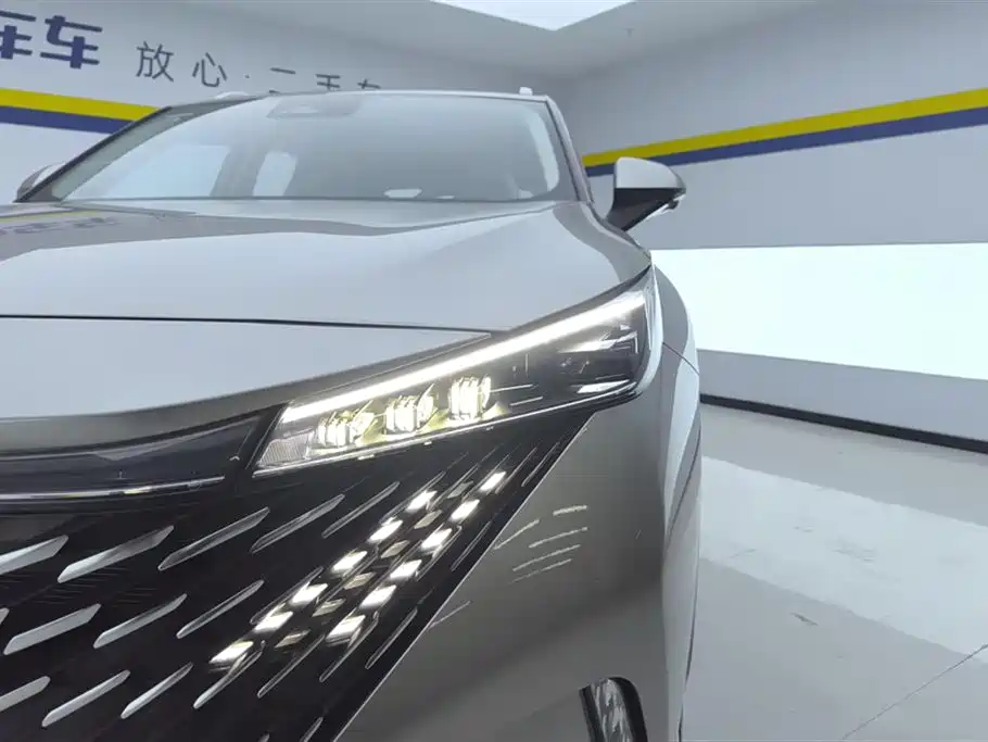 Roewe RX5 NEV eRX5 Super Hybrid Superior