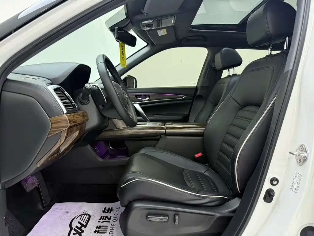 Honda UR-V 240 TURBO 2 WD Luxury CN-V