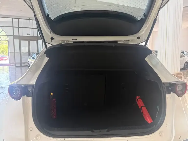 Mazda CX-30 2.0 L Auto Jiayue