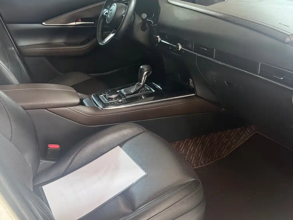 Mazda CX-30 2.0 L Auto Jiayue