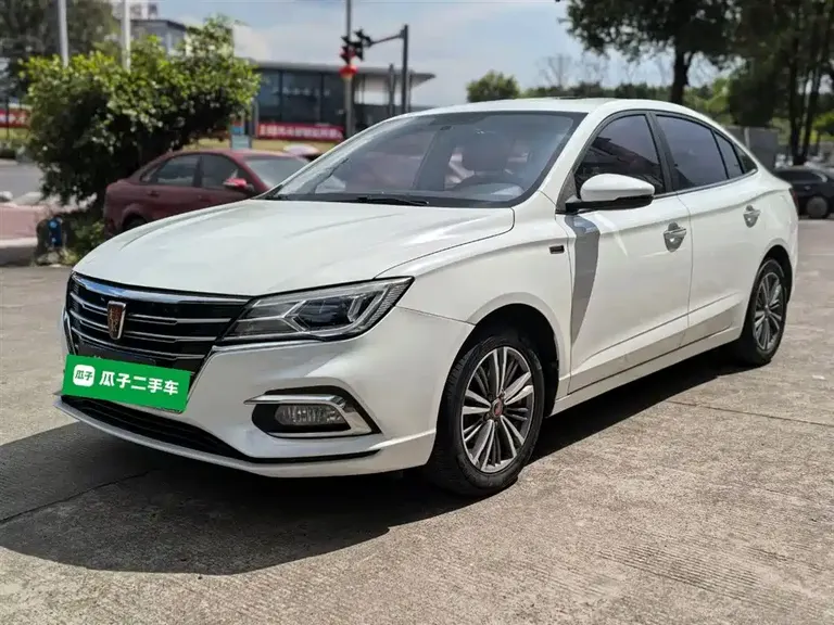 Roewe i5 1.5 L Manual 4 G Connected Bright Grand