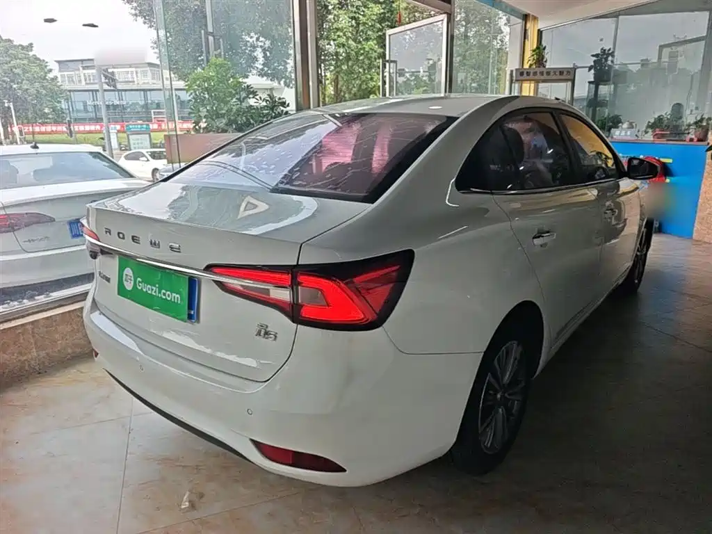 Roewe i5 1.5 L Manual 4 G Connected Bright Grand