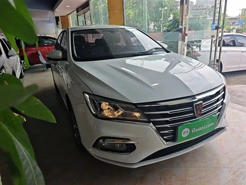 Roewe i5 1.5 L Manual 4 G Connected Bright Grand