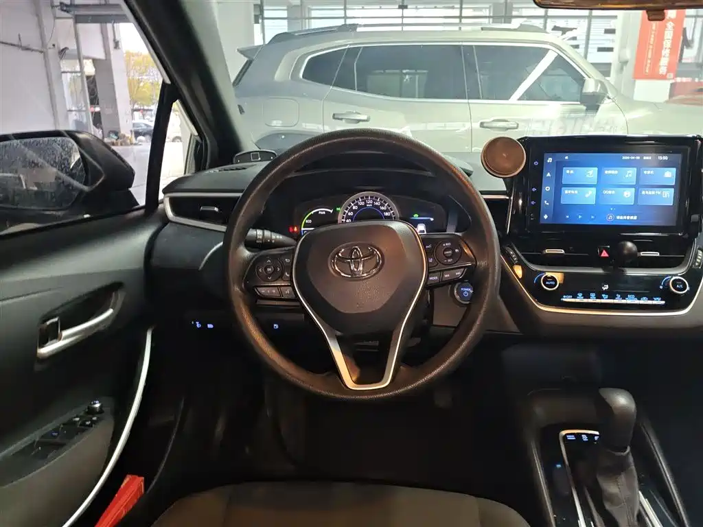 Levin Dual Engine 1.8 H E-CVT Luxury