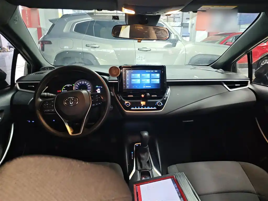 Levin Dual Engine 1.8 H E-CVT Luxury