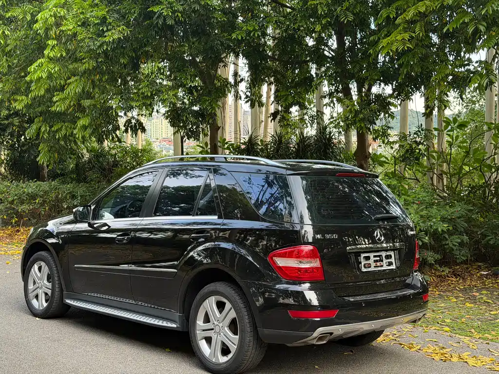 Mercedes-Benz M-Class ML 350 4 MATIC Luxury
