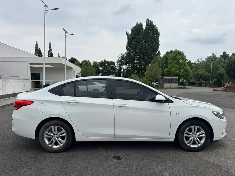 Chevrolet Cavalier 科沃兹 2016款 1.5 L 手动欣悦版