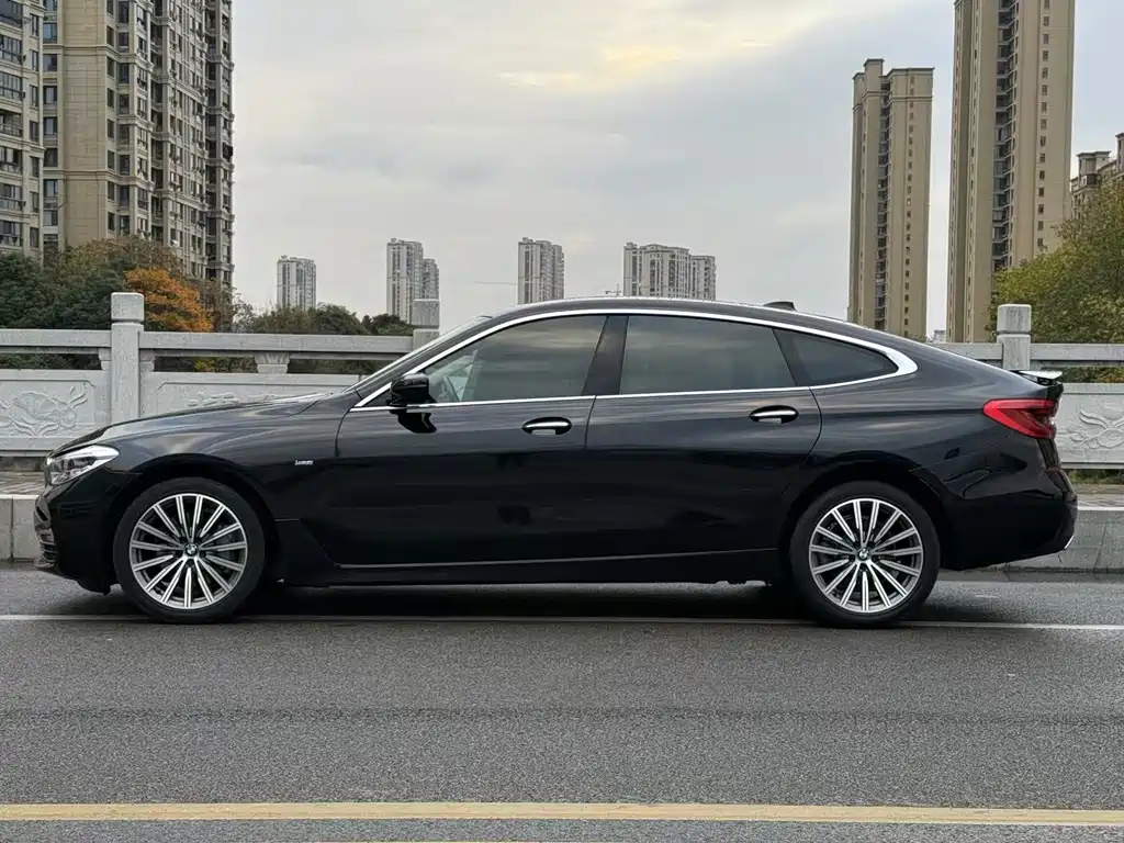 BMW 6 Series GT 630 i M Sport Package