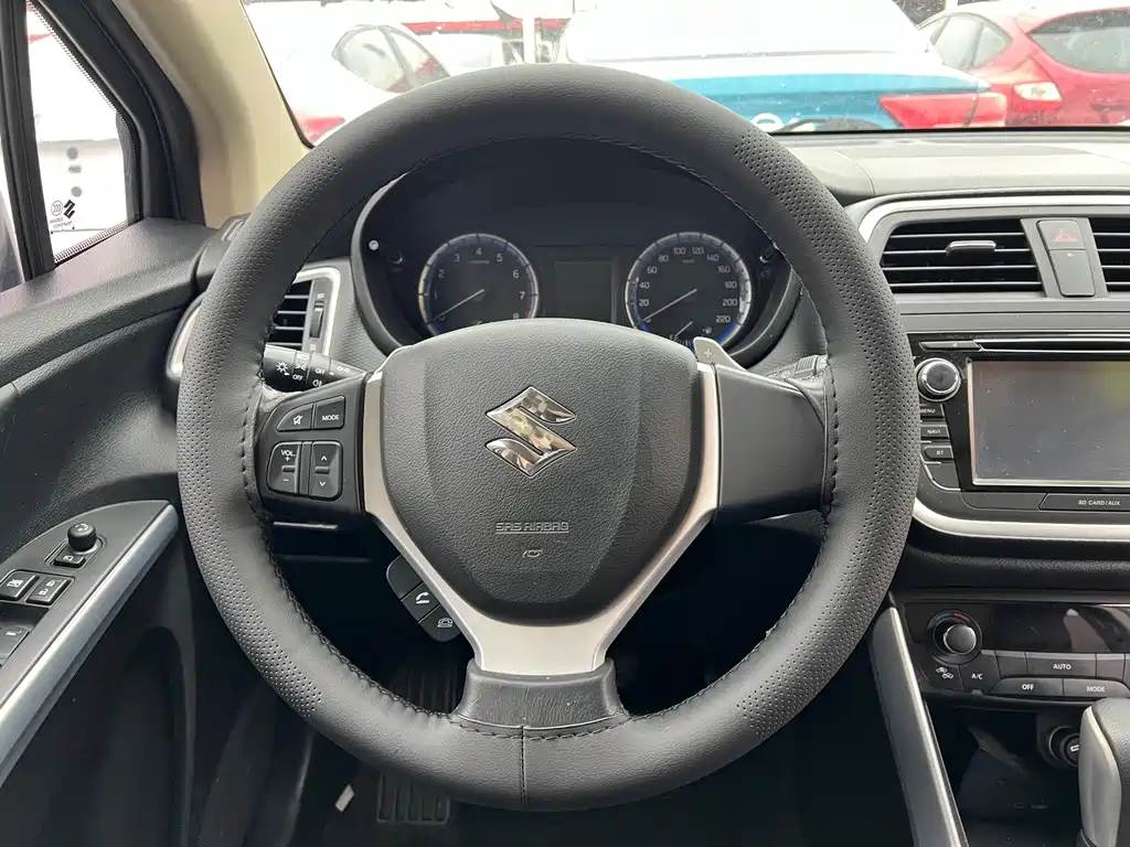 S-Cross 1.6 L CVT 2 WD Elite