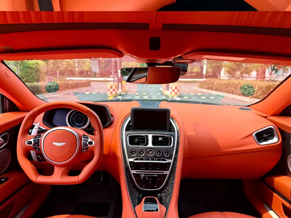 Aston Martin DB11 4.0 T V8 Coupe