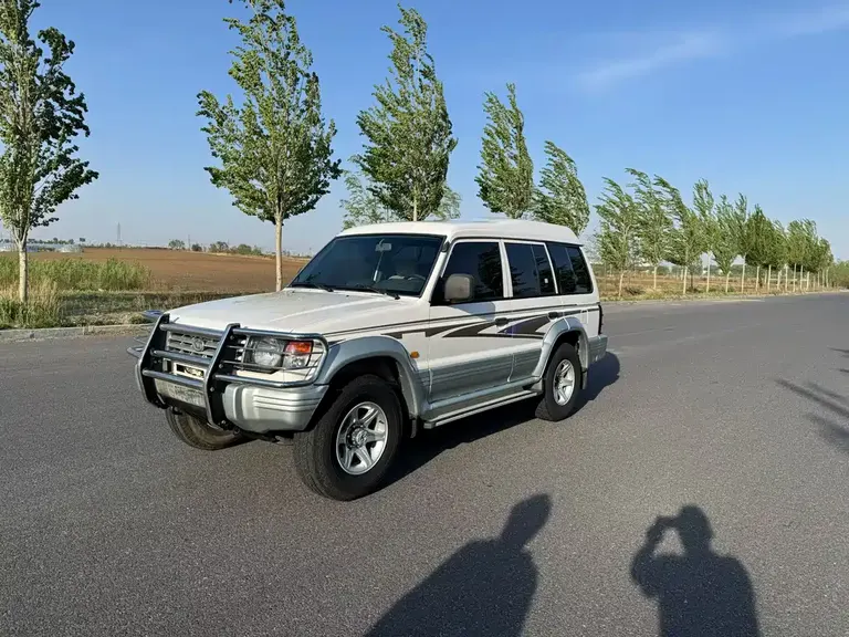 Leopaard 6481 2.2 L Manual 4 WD