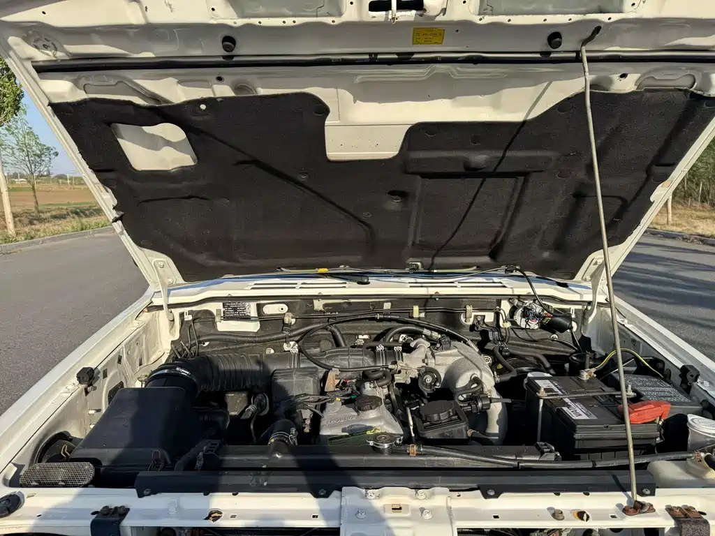 Leopaard 6481 2.2 L Manual 4 WD