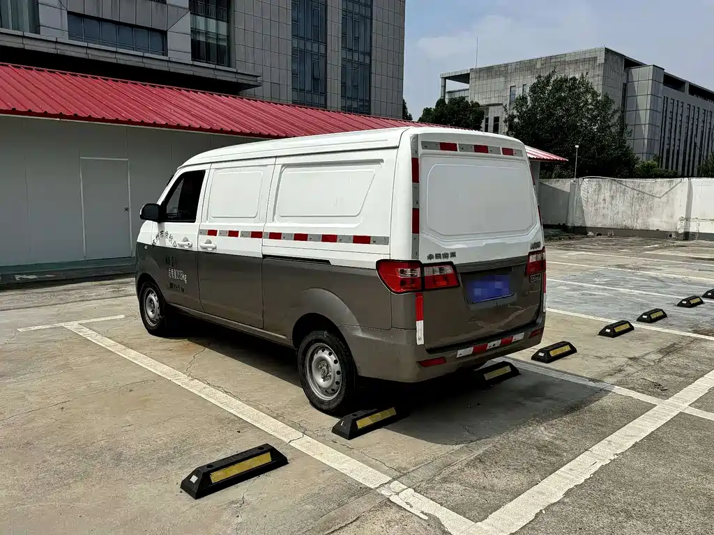 Xiaohaishi X30 小海狮X30 2021款 1.5 L 财富型厢货国VI SWC15 M