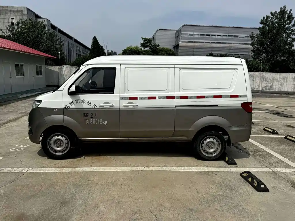 Xiaohaishi X30 小海狮X30 2021款 1.5 L 财富型厢货国VI SWC15 M