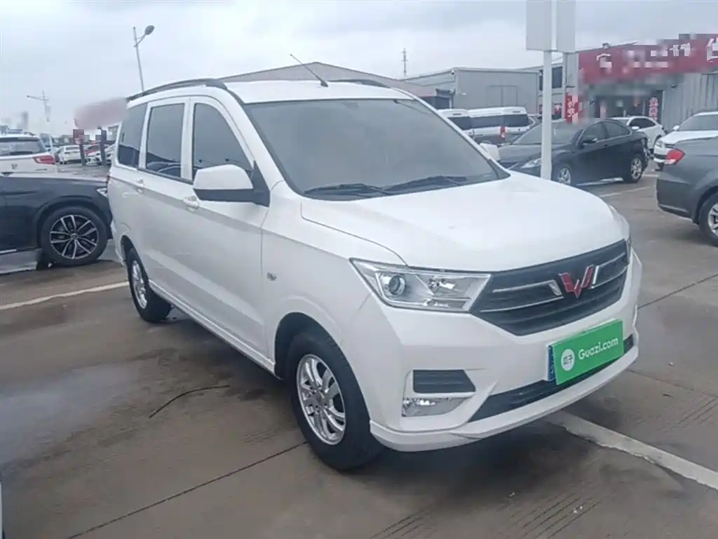 Wuling Hongguang Facelift 1.5 L S Standard Electric Assist LAR
