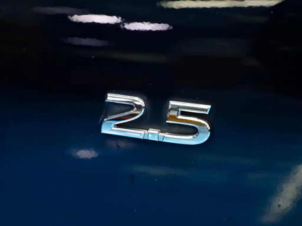 Infiniti Q70 Q70 L 2.5 L Elite