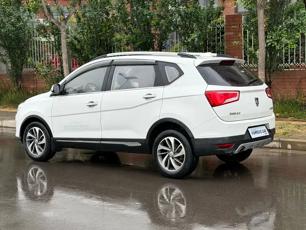 Baojun 560 1.8 L Manual Luxury