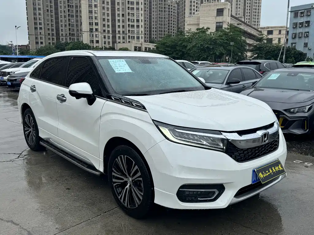 Avancier 370 TURBO 2 WD Luxury