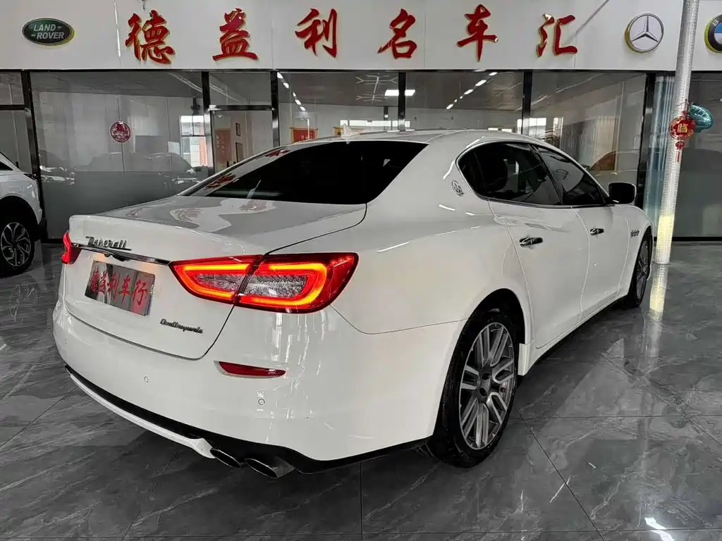 Quattroporte 3.0 T Standard
