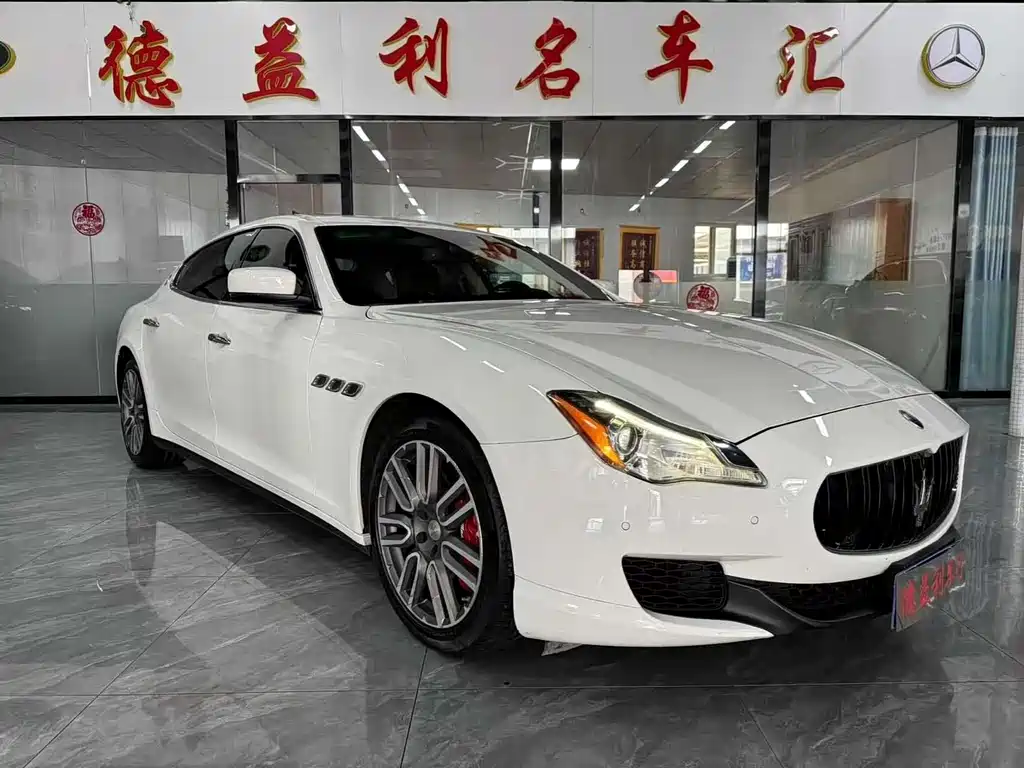 Quattroporte 3.0 T Standard