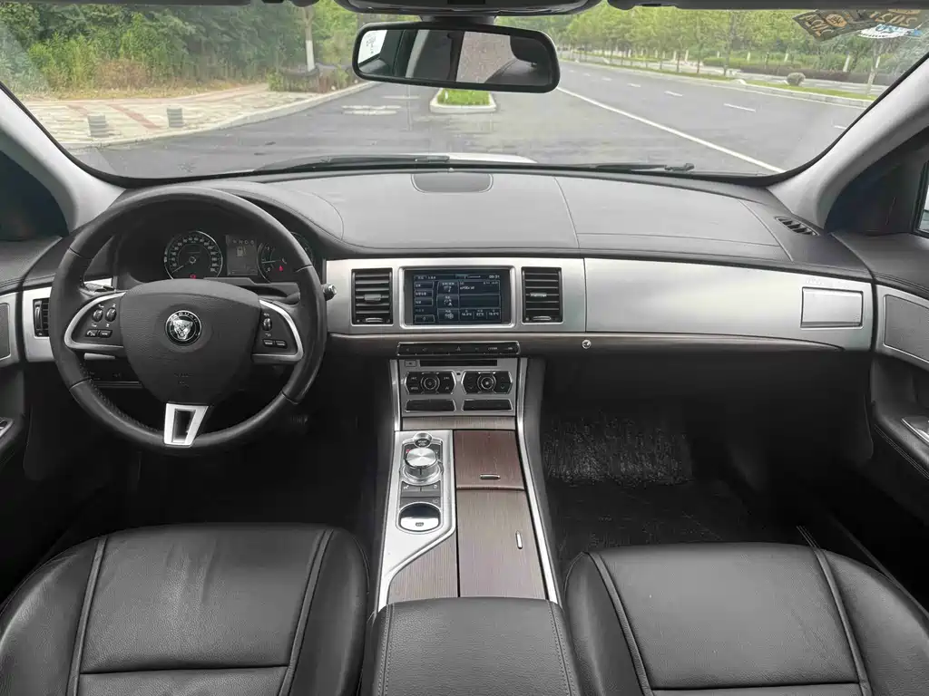 Jaguar XF XF 2.0 T Elegance