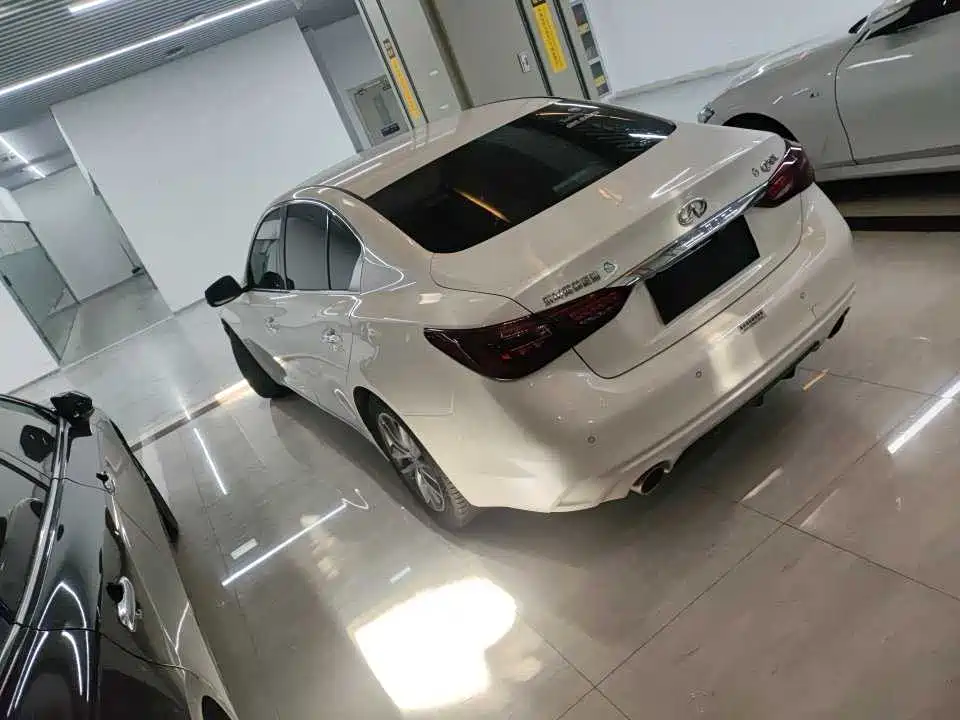 Infiniti Q50 L 2.0 T Comfort Enjoyment CN-VI