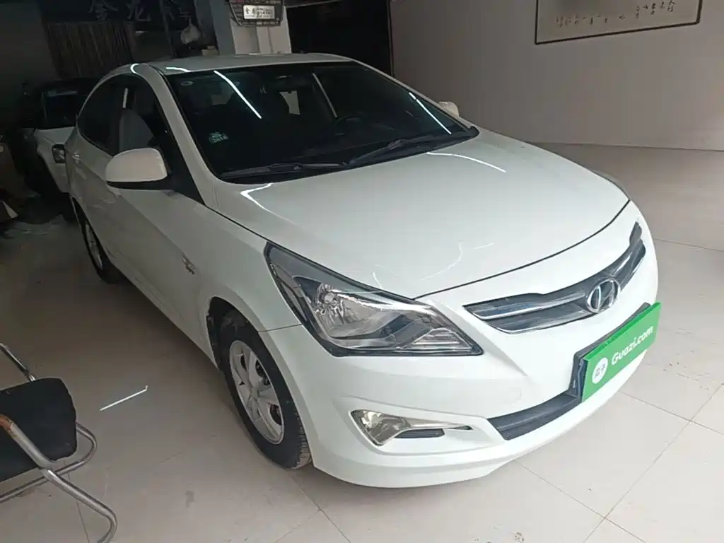 Accent 1.4 L Auto Intelligent GLS