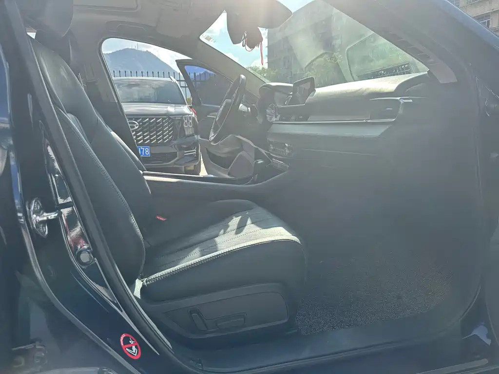 Atenza 2.5 L Blue Sky Sport