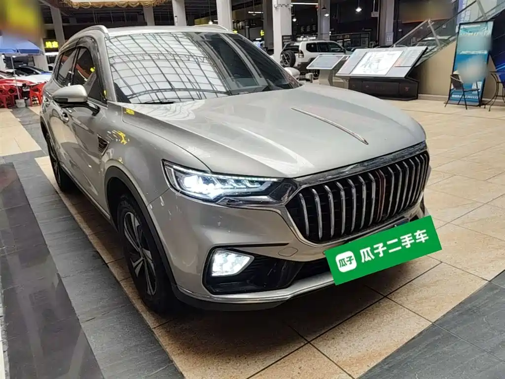 Hongqi HS5 2.0 T Connected Flagship Enjoyment