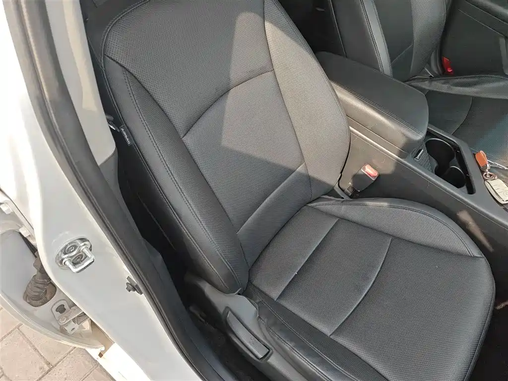 Kia K5 2.0 L Auto Luxury