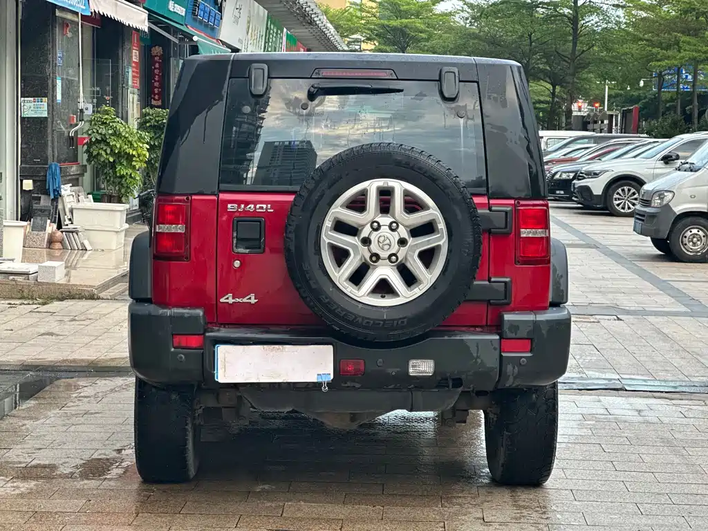 BAIC BJ40 40 L 2.0 T Manual 4 WD Distinguished