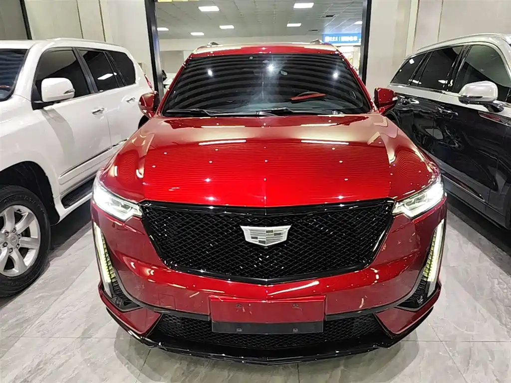 Cadillac XT6 2.0 T 6-seat 4 WD Distinguished