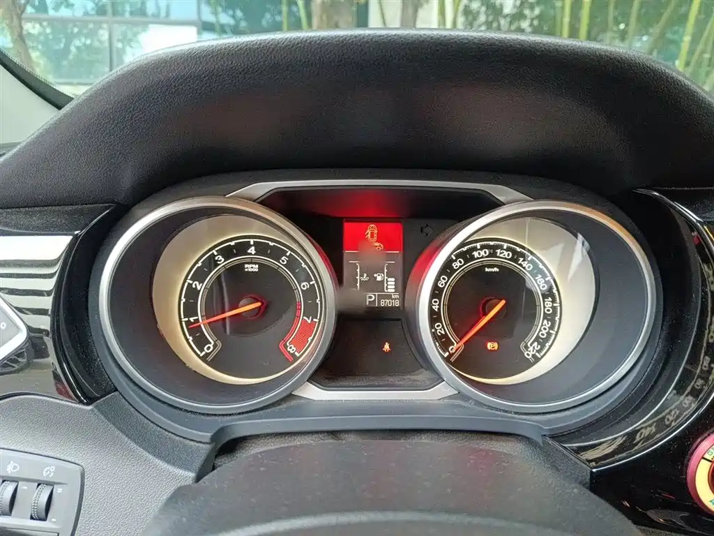 Ruiteng 1.5 TGI TST Luxury
