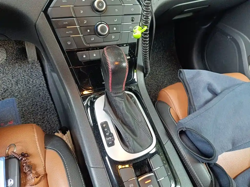 Ruiteng 1.5 TGI TST Luxury