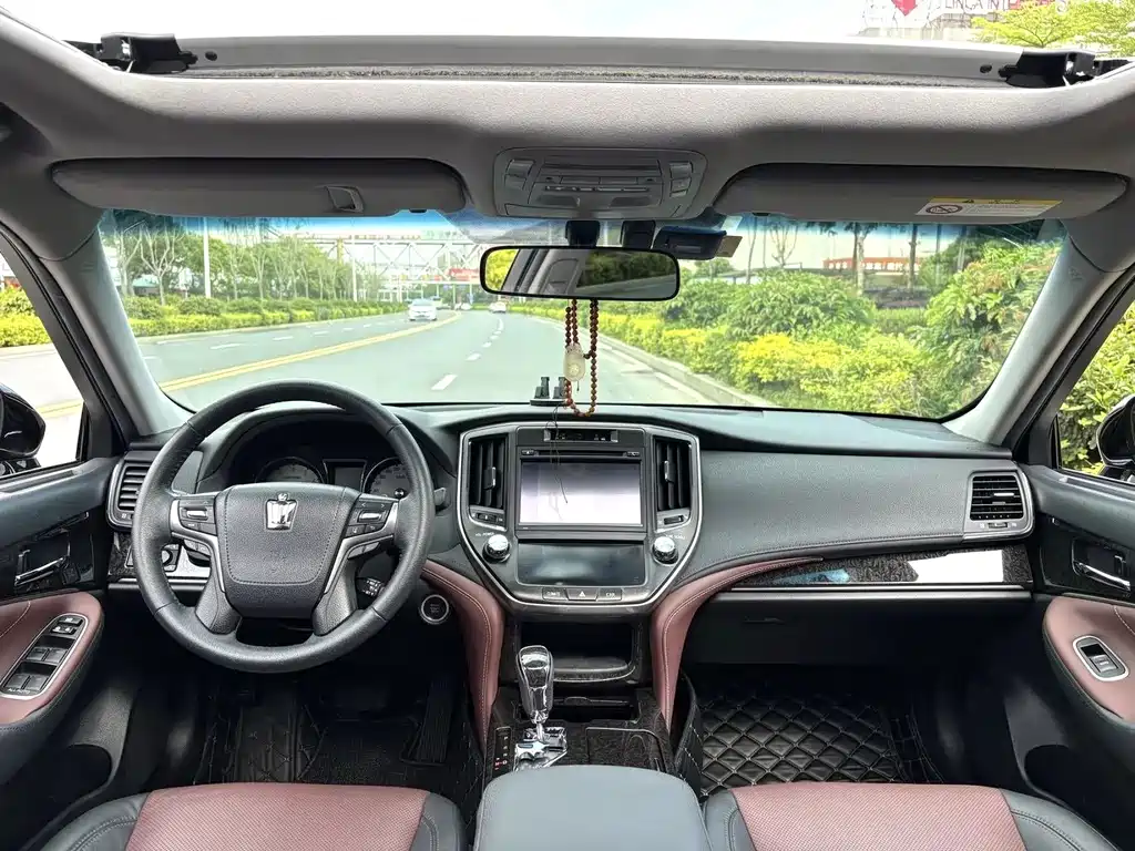Crown 2.0 T Sport
