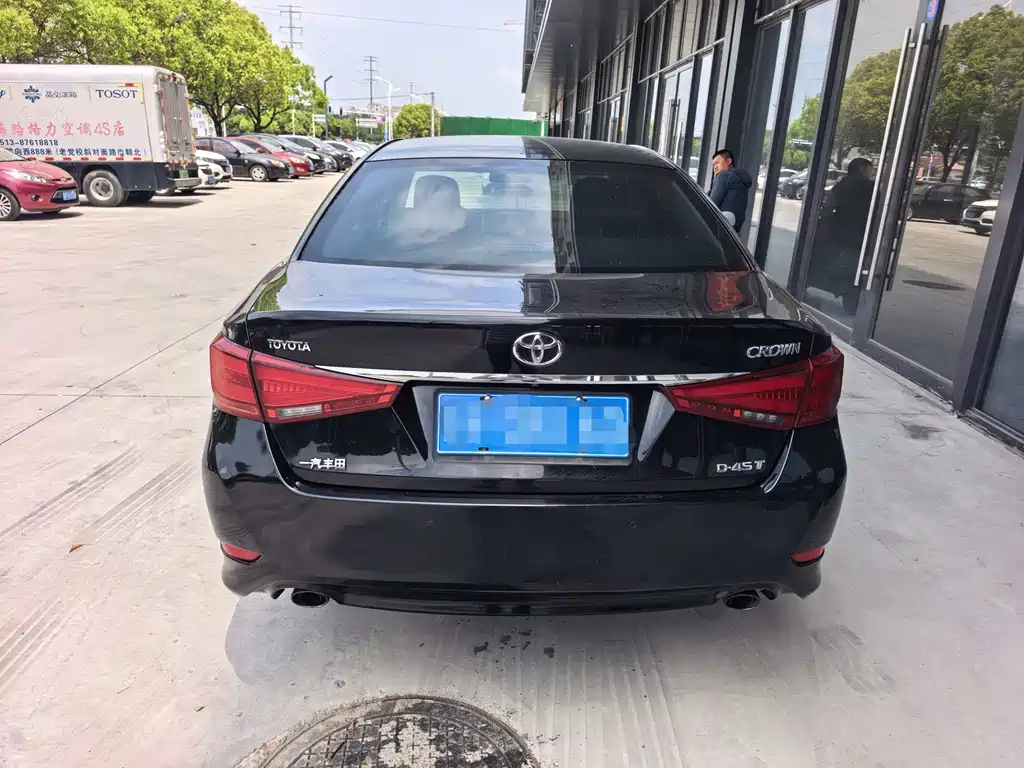 Crown 2.0 T Sport